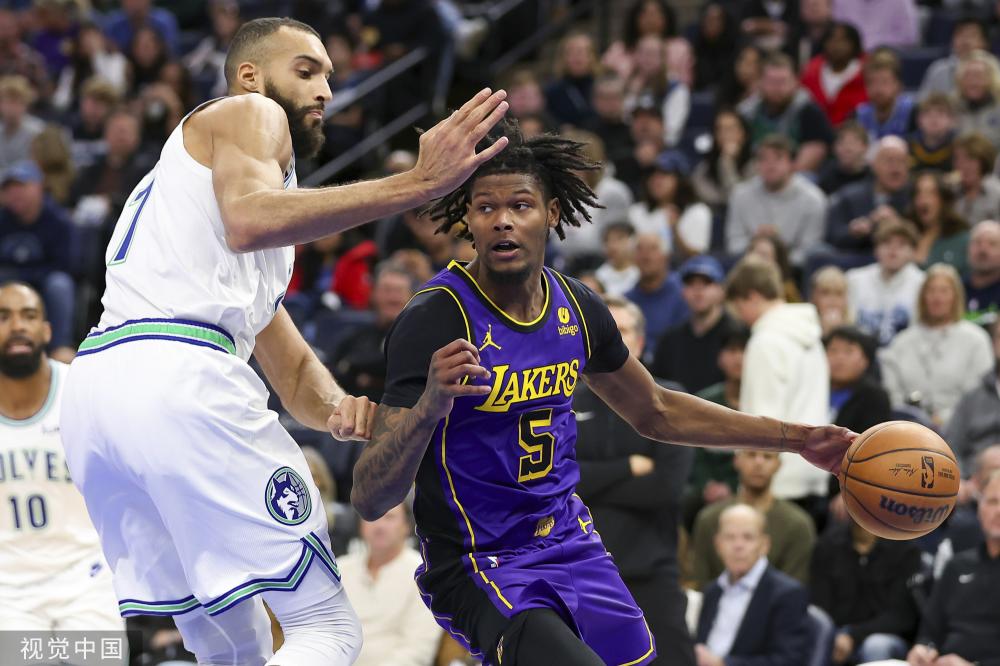 一则爆炸性 一则爆炸性