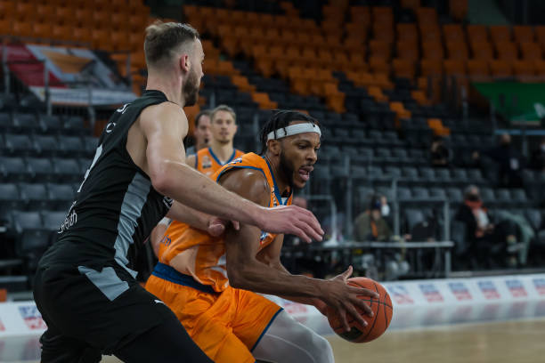 交易市场中 交易市场中